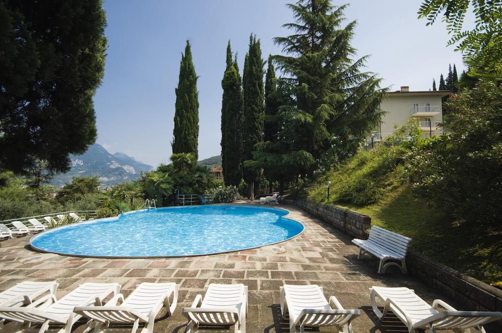 Residence Marina Riva del Garda Kültér fotó