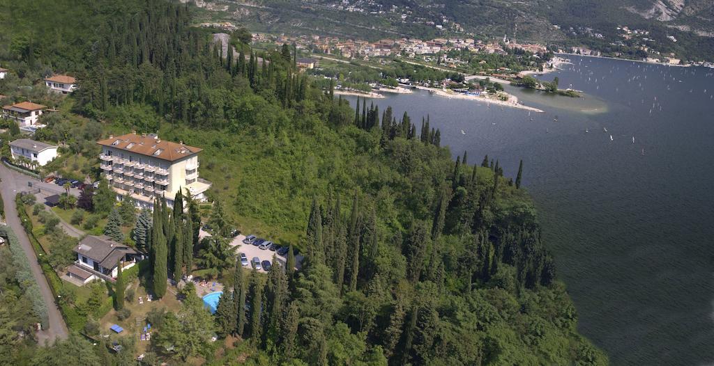 Residence Marina Riva del Garda Kültér fotó