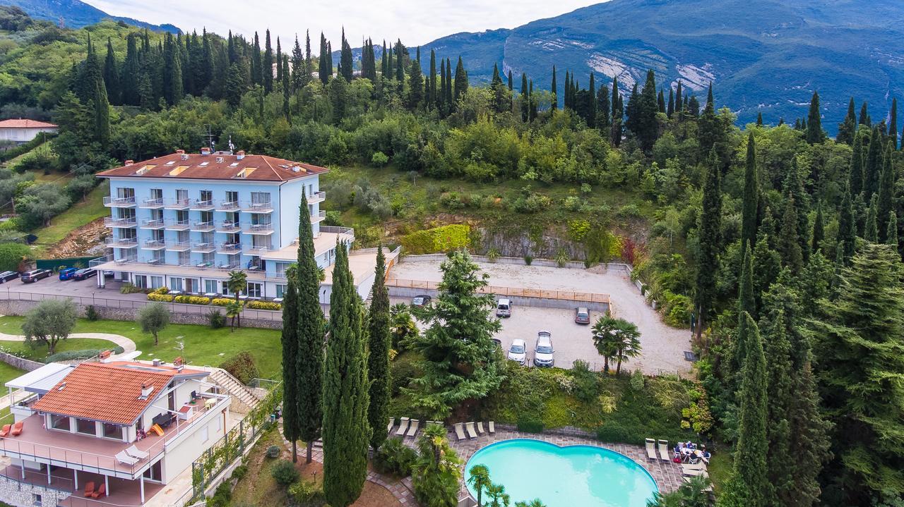 Residence Marina Riva del Garda Kültér fotó