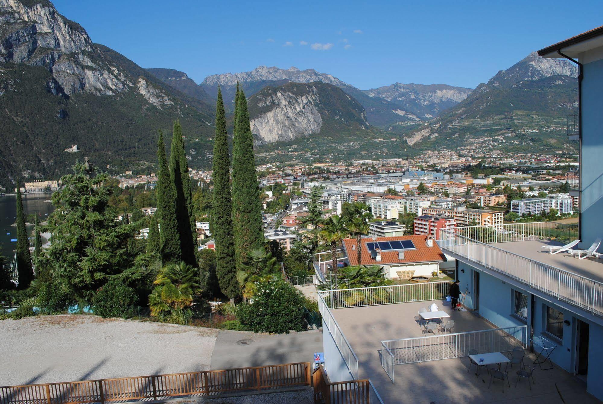 Residence Marina Riva del Garda Kültér fotó