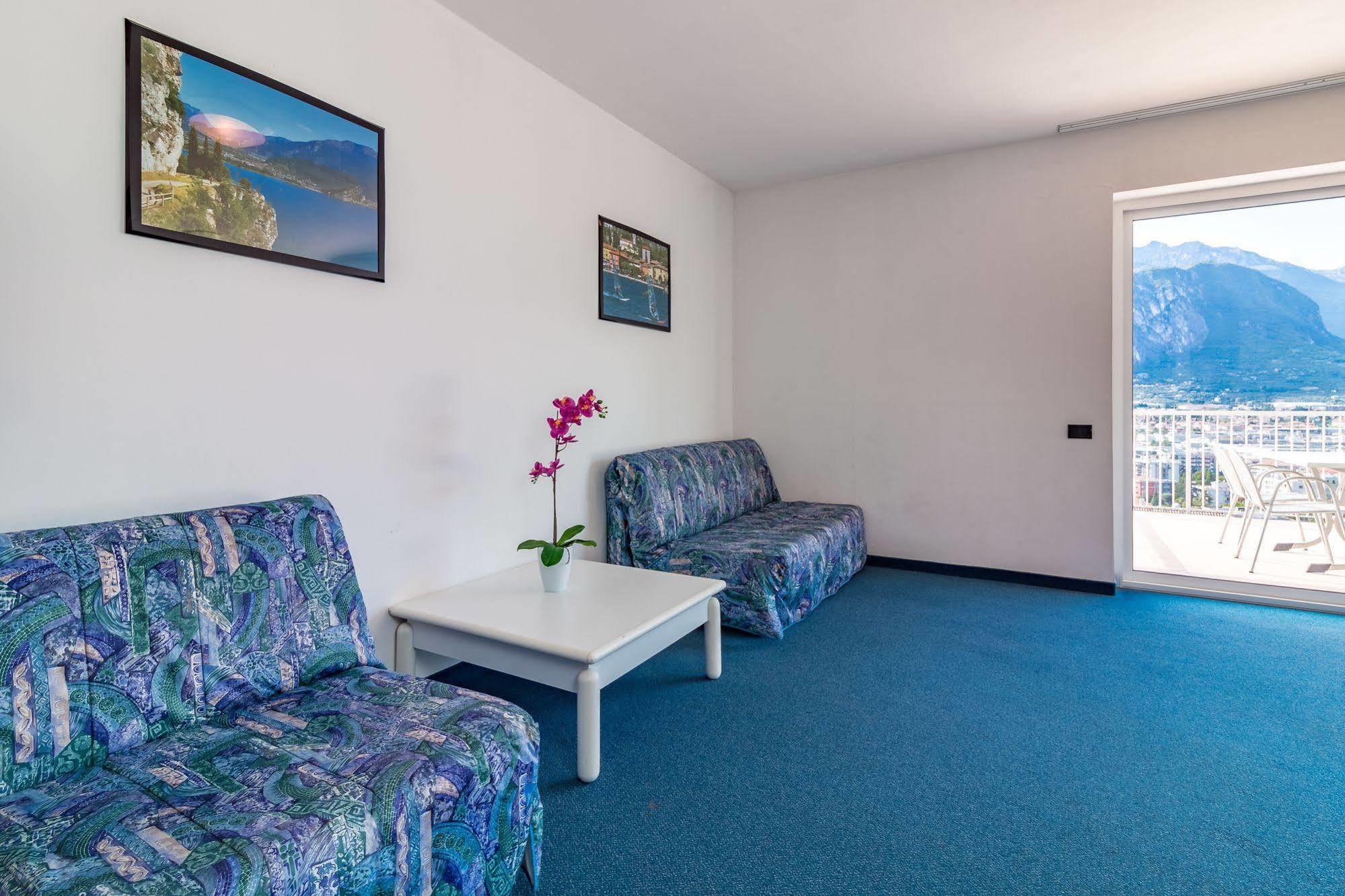 Residence Marina Riva del Garda Kültér fotó