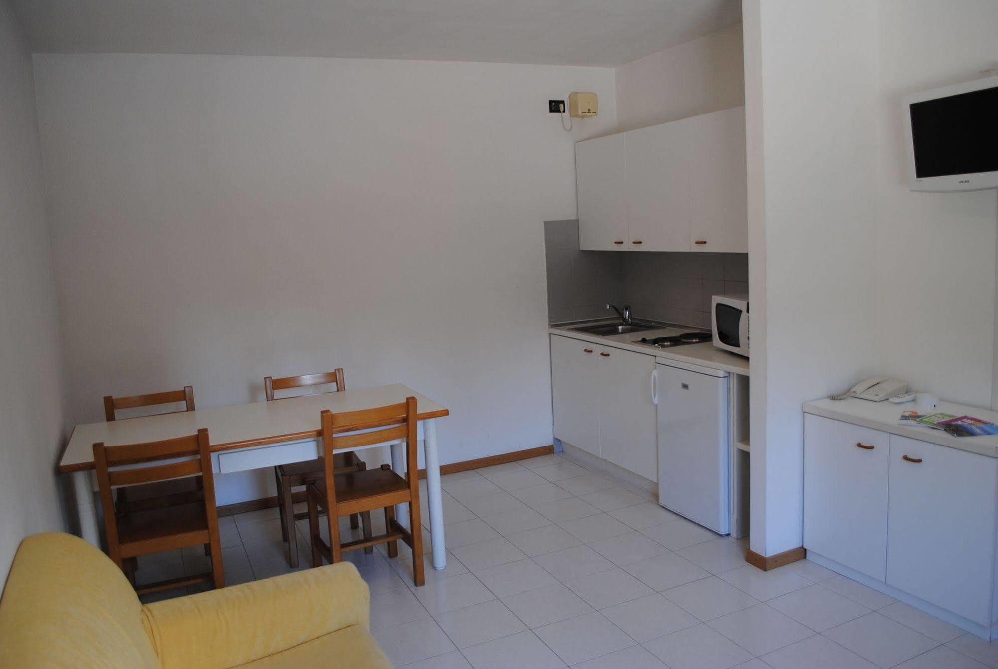 Residence Marina Riva del Garda Kültér fotó