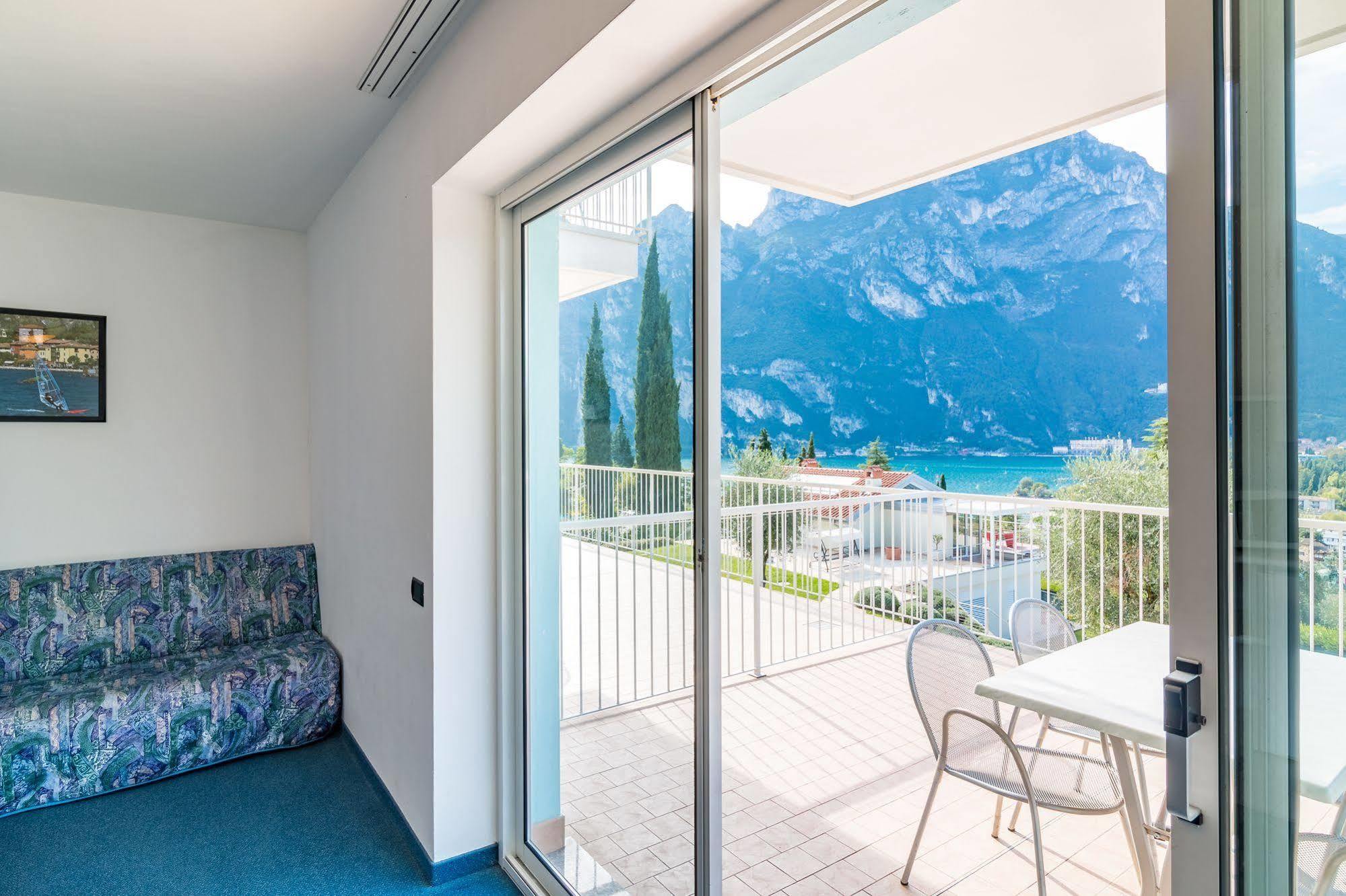 Residence Marina Riva del Garda Kültér fotó