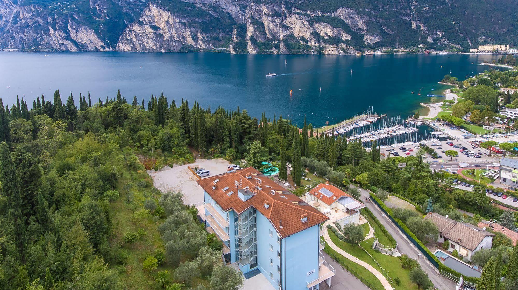 Residence Marina Riva del Garda Kültér fotó